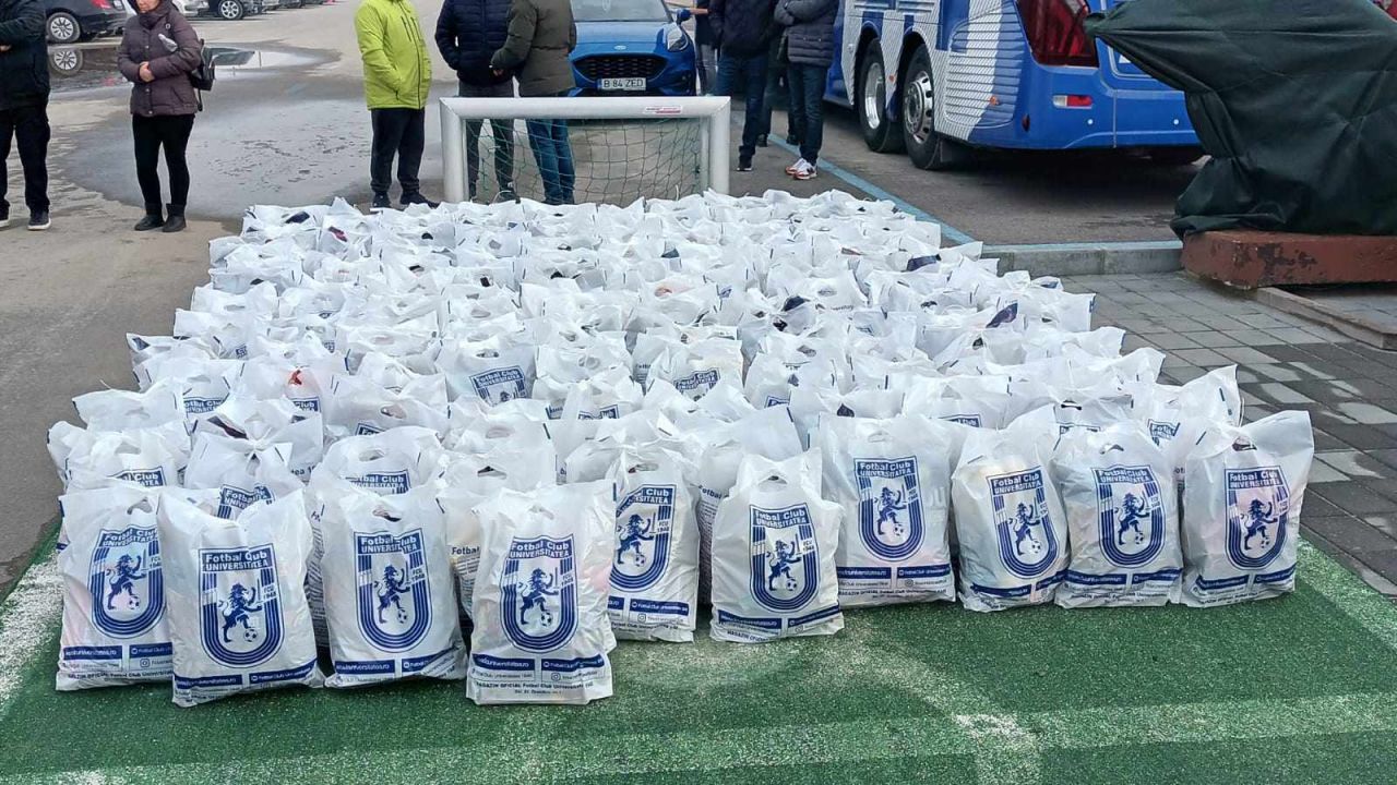 Sărbătoare în Bănie! FCU Craiova a organizat petrecerea de Crăciun, alături de nume importante, precum frații Costea _3
