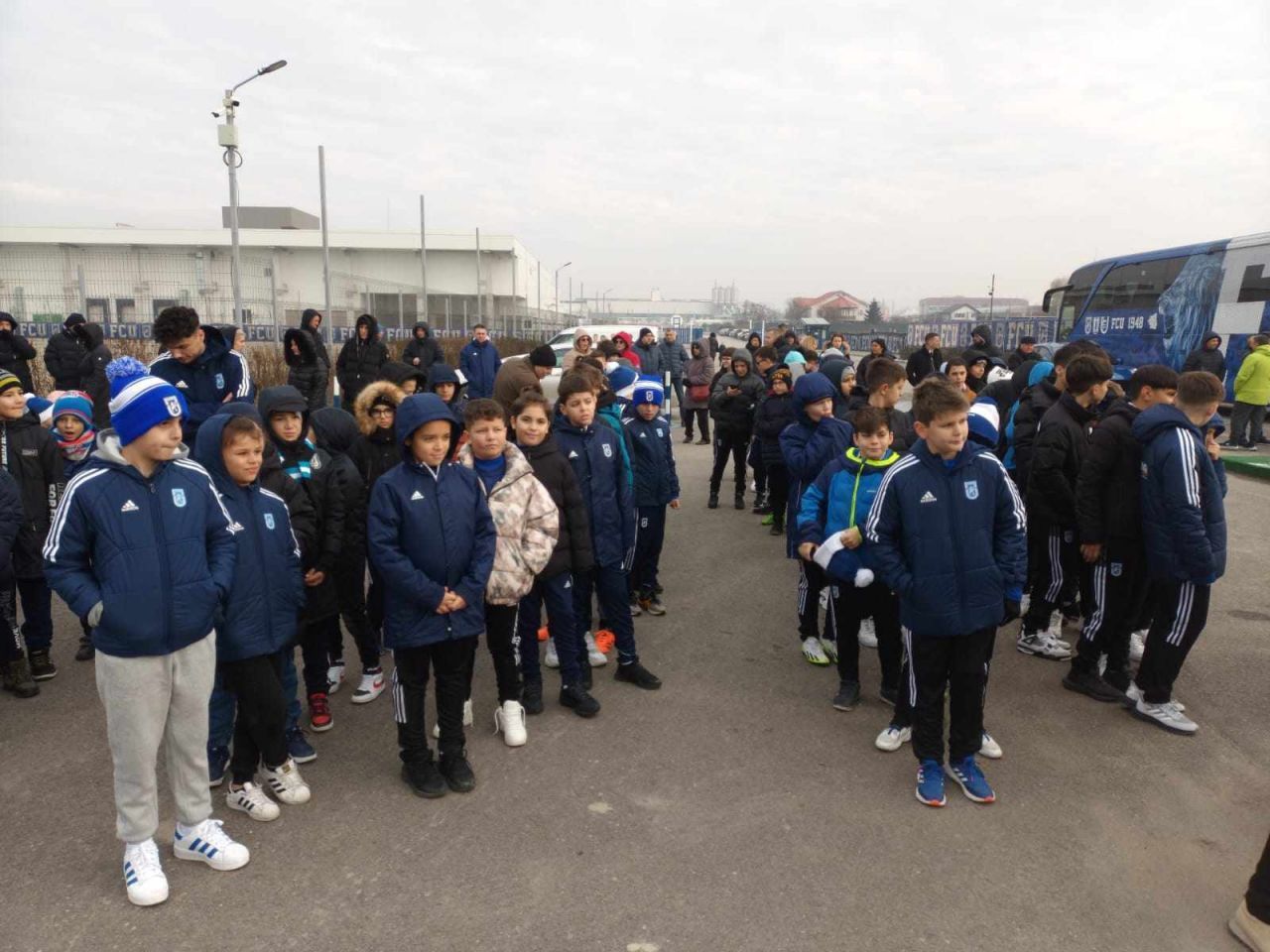 Sărbătoare în Bănie! FCU Craiova a organizat petrecerea de Crăciun, alături de nume importante, precum frații Costea _14