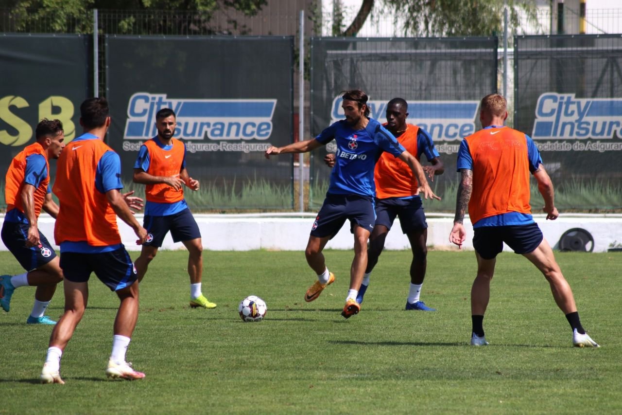 Compagno se poate întoarce acasă! O echipă de tradiție din Italia îl dorește pe atacantul căzut în dizgrație la FCSB_9