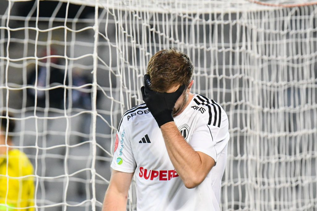 Reacție dură după CFR Cluj - U Cluj 4-0: &rdquo;Cea mai mare umilință. Ne-am făcut de r&acirc;s&rdquo;