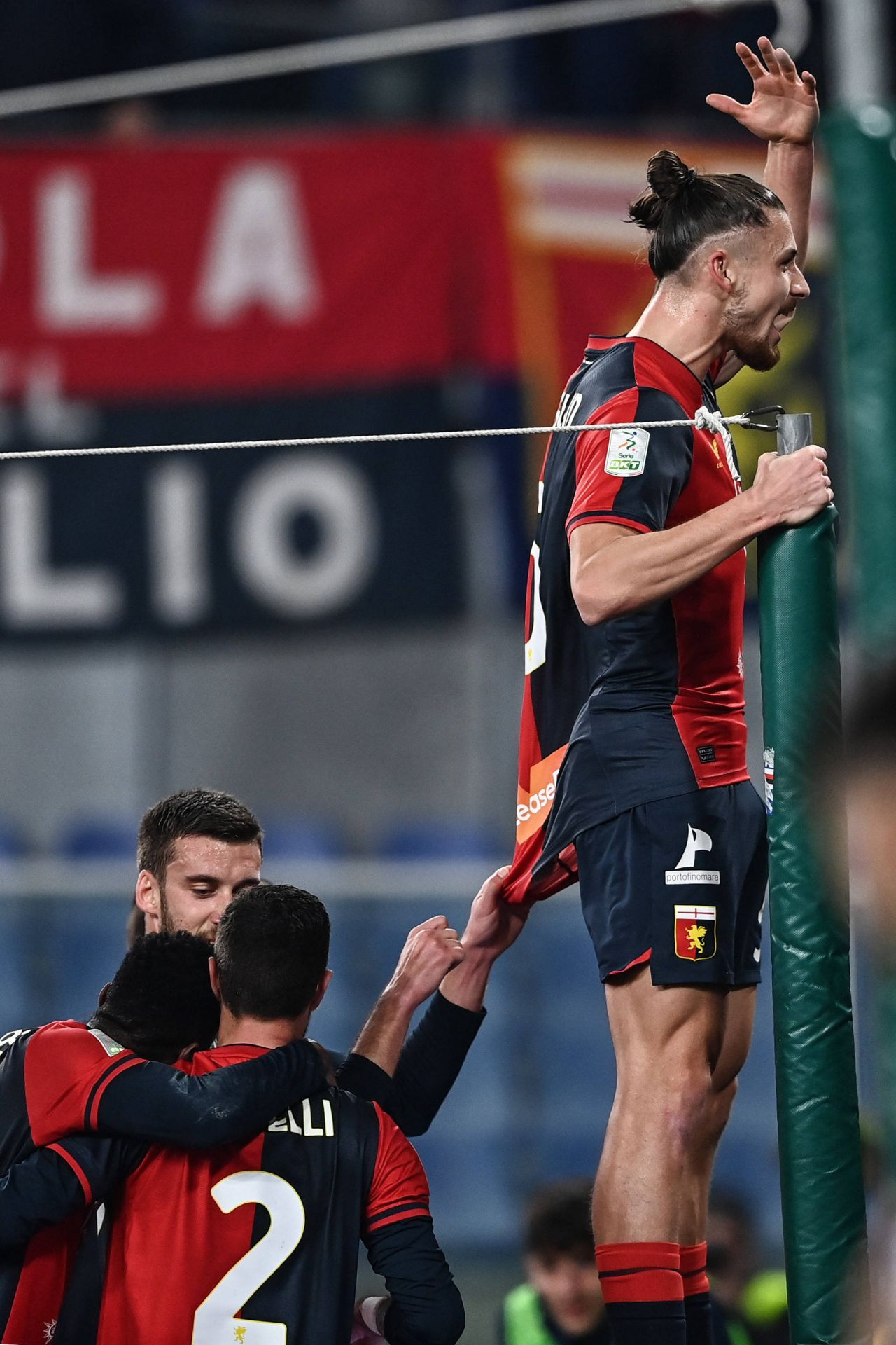 Pastila de Sport cu E-MIL, primul prezentator AI din România. Echipa care luptă pentru Drăgușin + Cine e THE GOAT în tenis _2