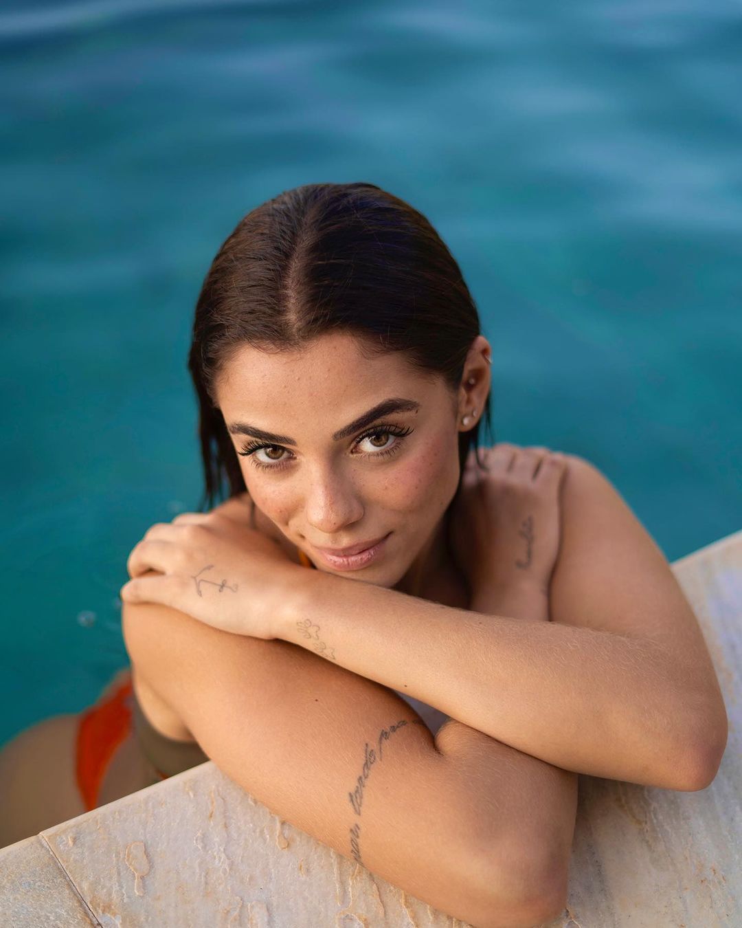 Sexy voleibalista căreia Neymar i-a propus o noapte de dragoste cu ea și geamăna ei a devenit iepuraș Playboy! Cum s-a pozat _2