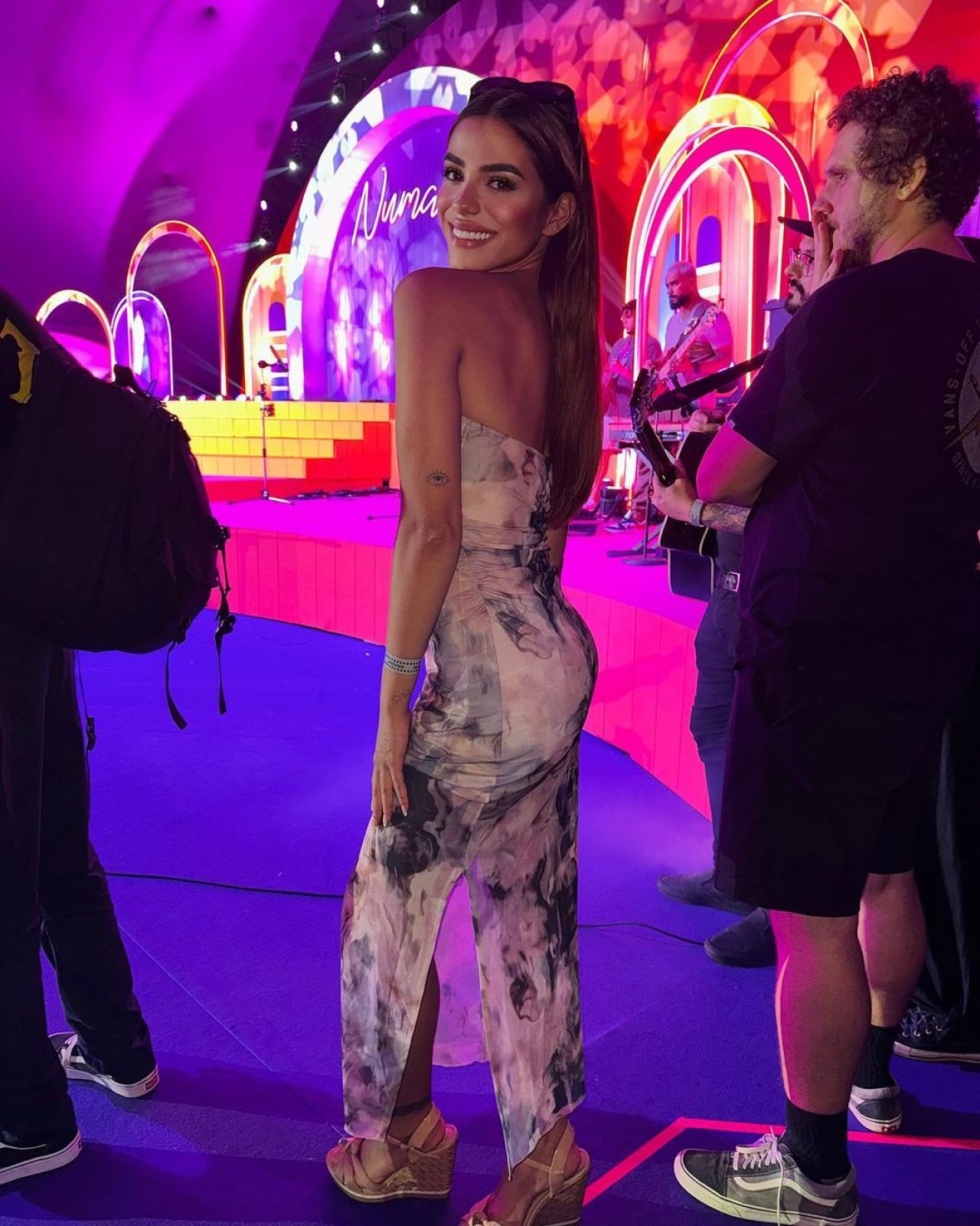 Sexy voleibalista căreia Neymar i-a propus o noapte de dragoste cu ea și geamăna ei a devenit iepuraș Playboy! Cum s-a pozat _12