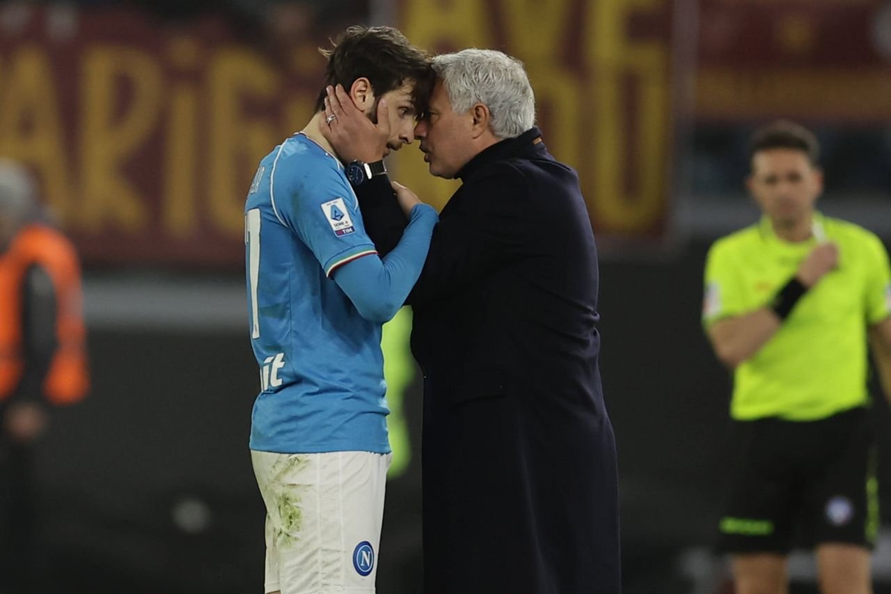 Nu l-a vrut Liverpool, dar a primit cea mai tare recomandare de la Jose Mourinho: 