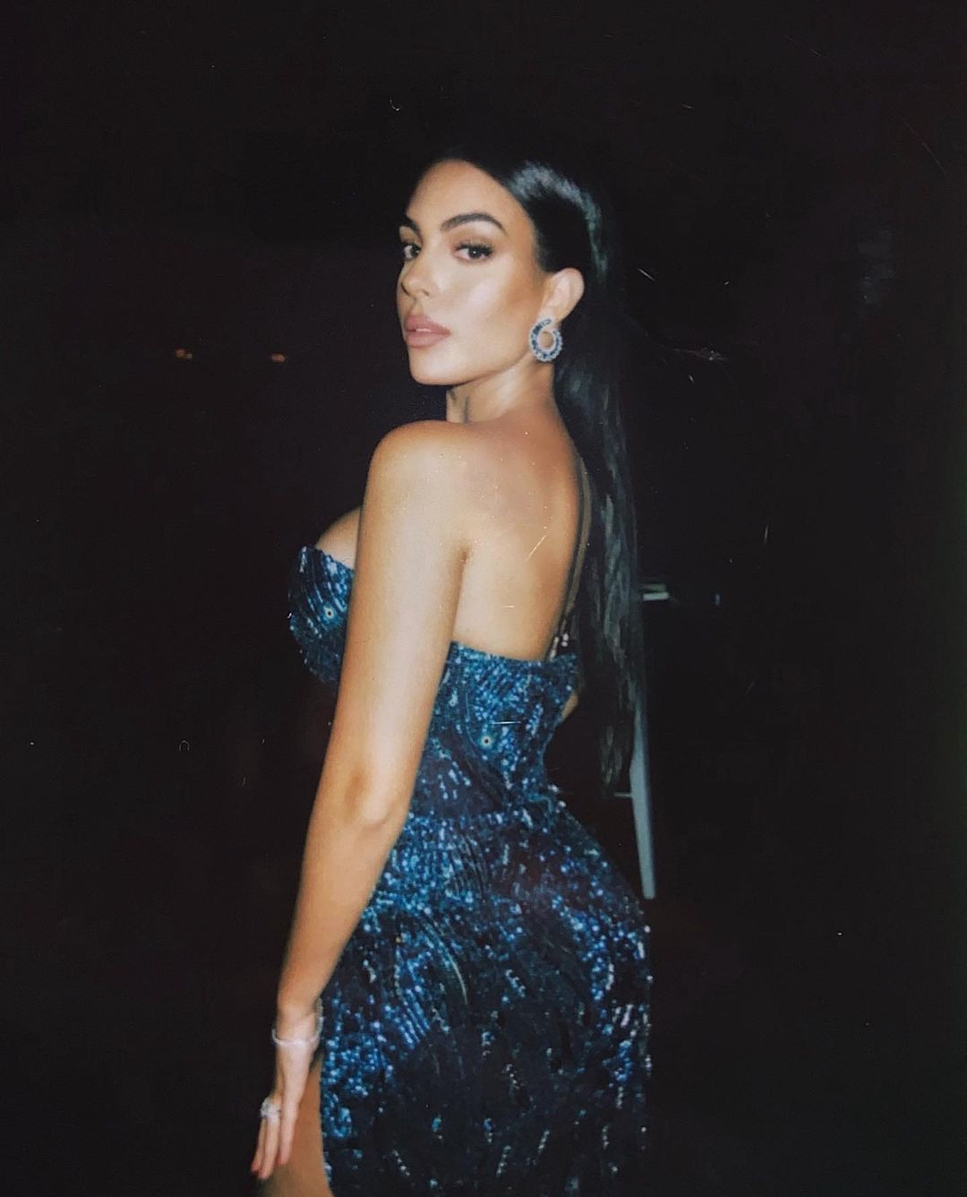 Georgina are o avere de 15 milioane de euro, dar a pus la loto și a câștigat! Ce sumă va primi _41