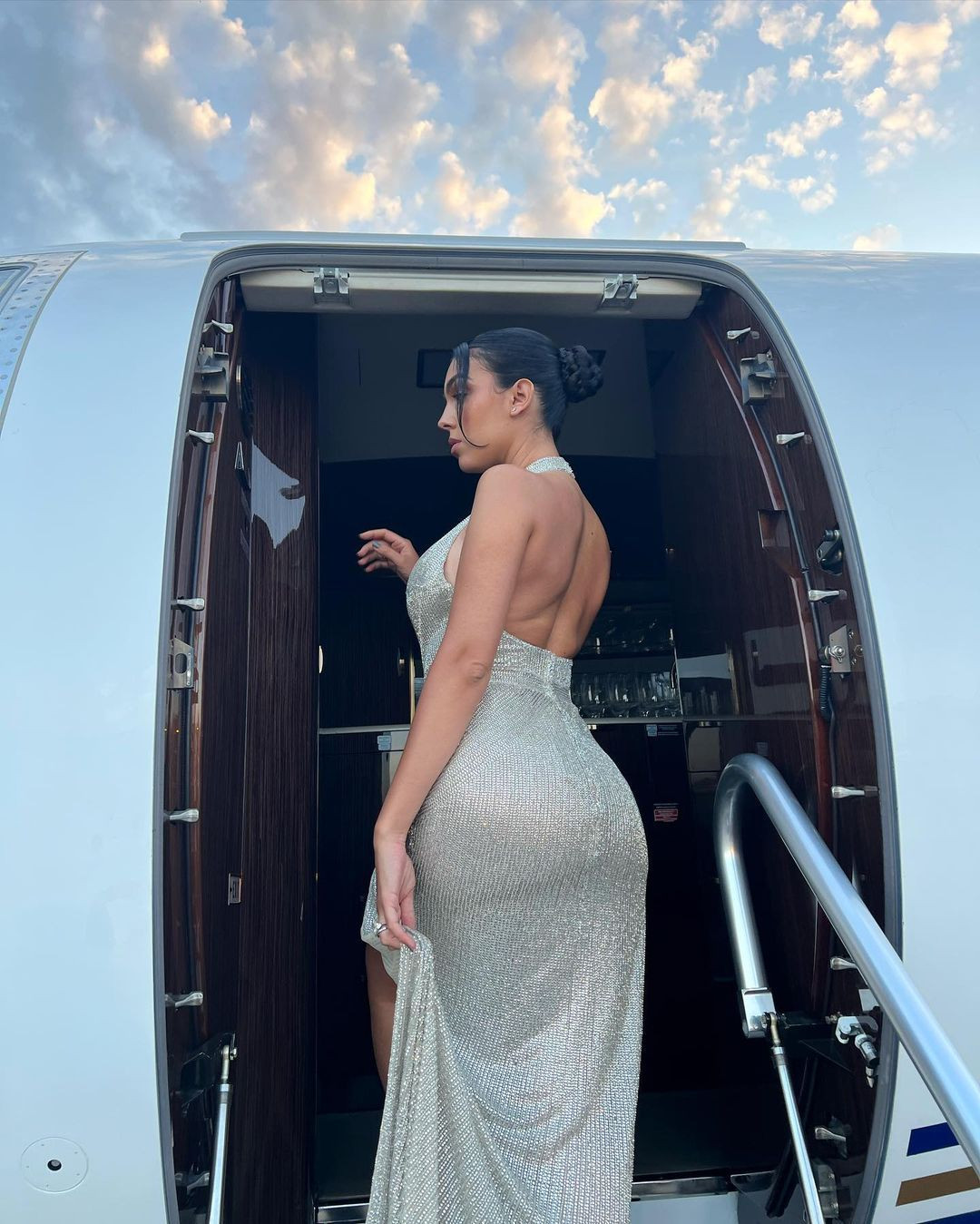 Georgina are o avere de 15 milioane de euro, dar a pus la loto și a câștigat! Ce sumă va primi _98