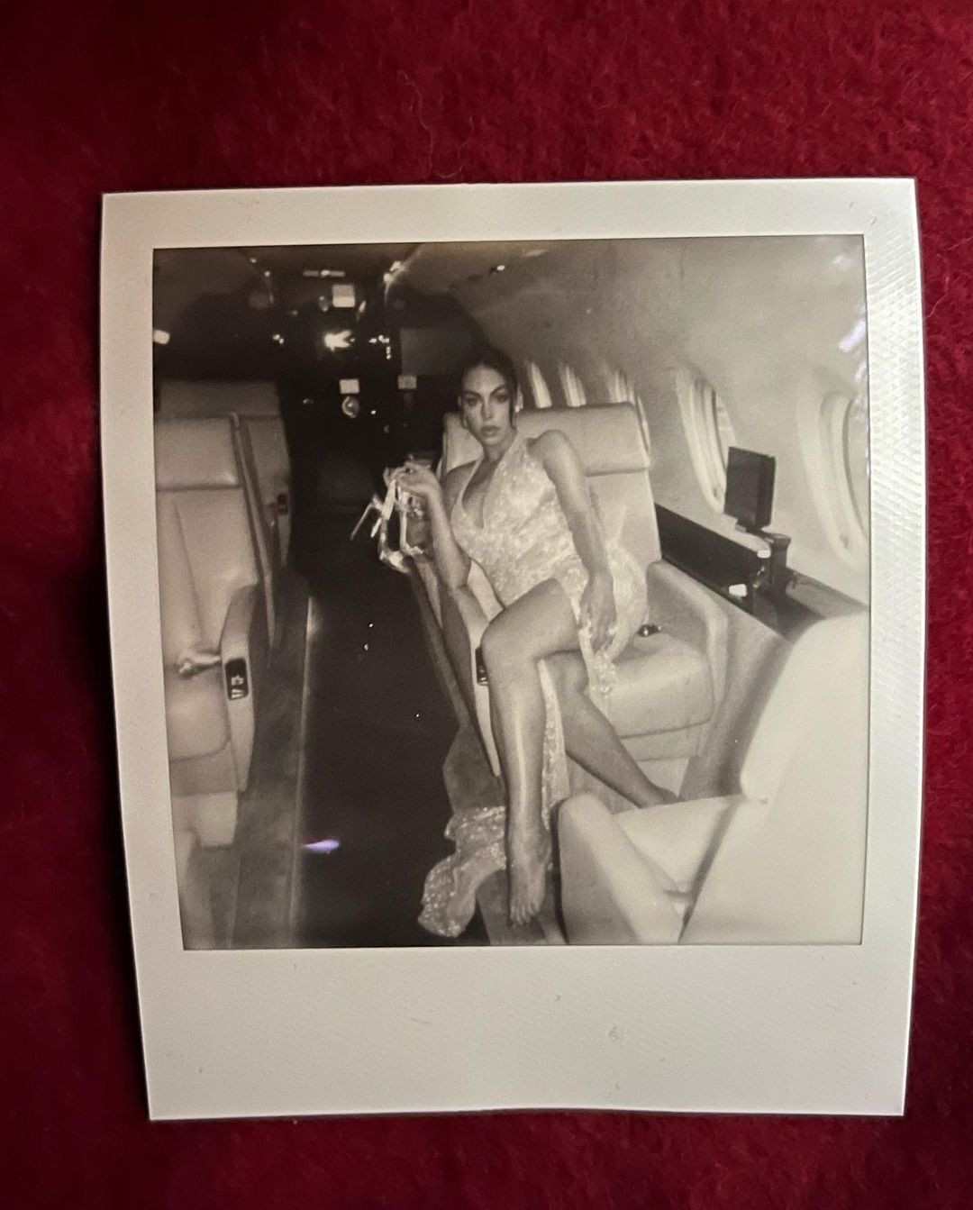 Georgina are o avere de 15 milioane de euro, dar a pus la loto și a câștigat! Ce sumă va primi _103