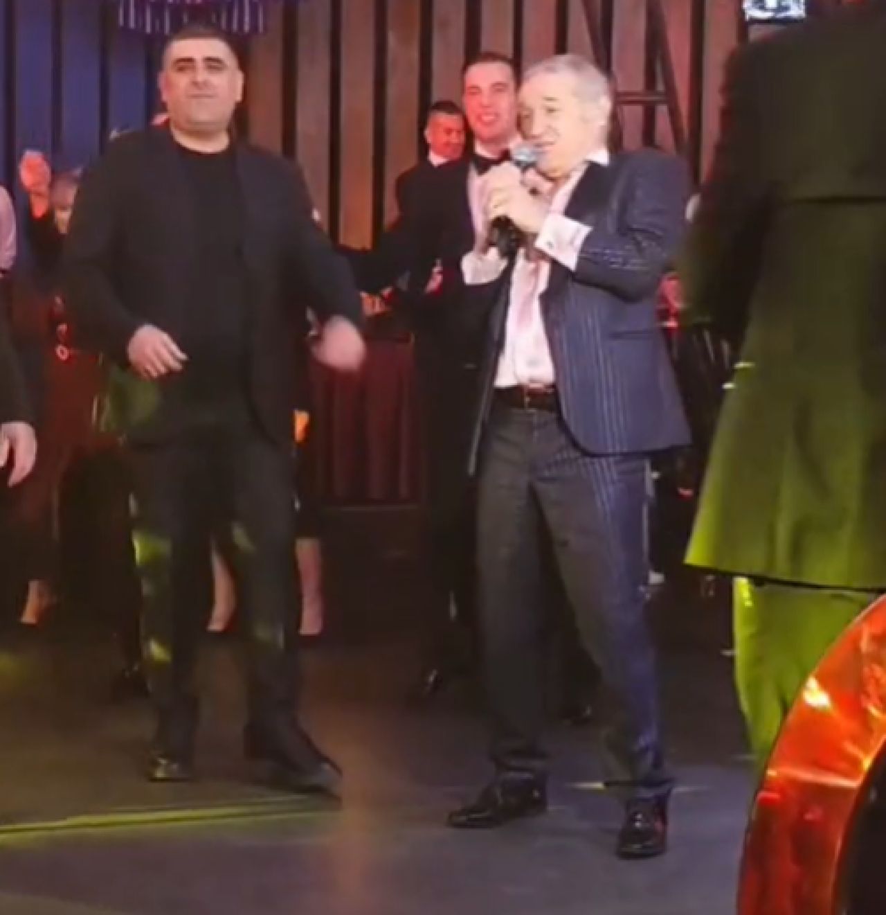 Gigi Becali, ca în vremurile bune! A luat microfonul și a început să facă show la cununia lui Ianis Hagi _5