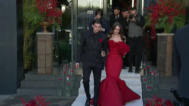 Lady in red! Cât a costat rochia superbei Elena Tănase de la cununia cu Ianis Hagi _10