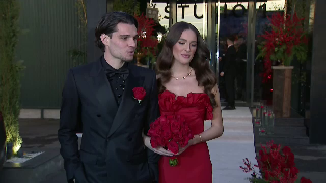 Lady in red! Cât a costat rochia superbei Elena Tănase de la cununia cu Ianis Hagi _35