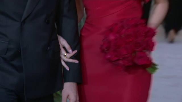 Lady in red! Cât a costat rochia superbei Elena Tănase de la cununia cu Ianis Hagi _67