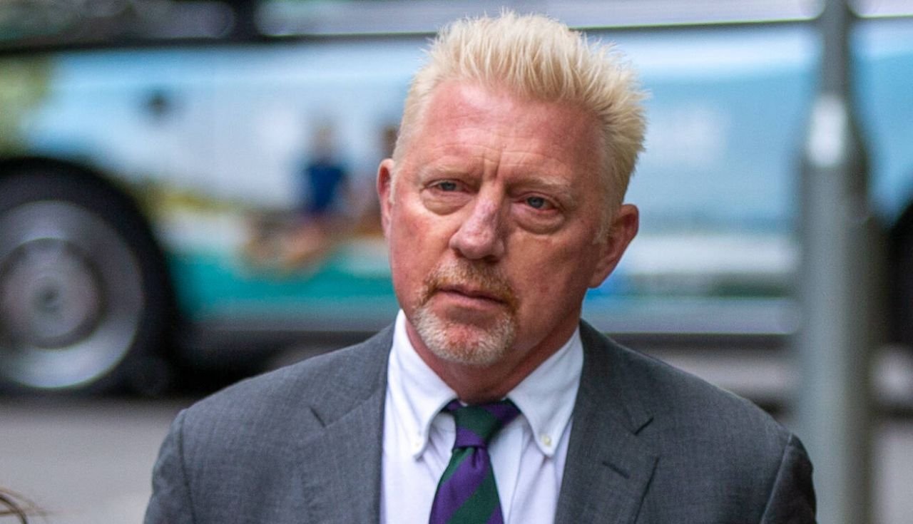Criticat de Boris Becker, Alcaraz a răspuns pe teren: l-a bătut din nou pe Djokovic, într-un amical jucat la Riad_57