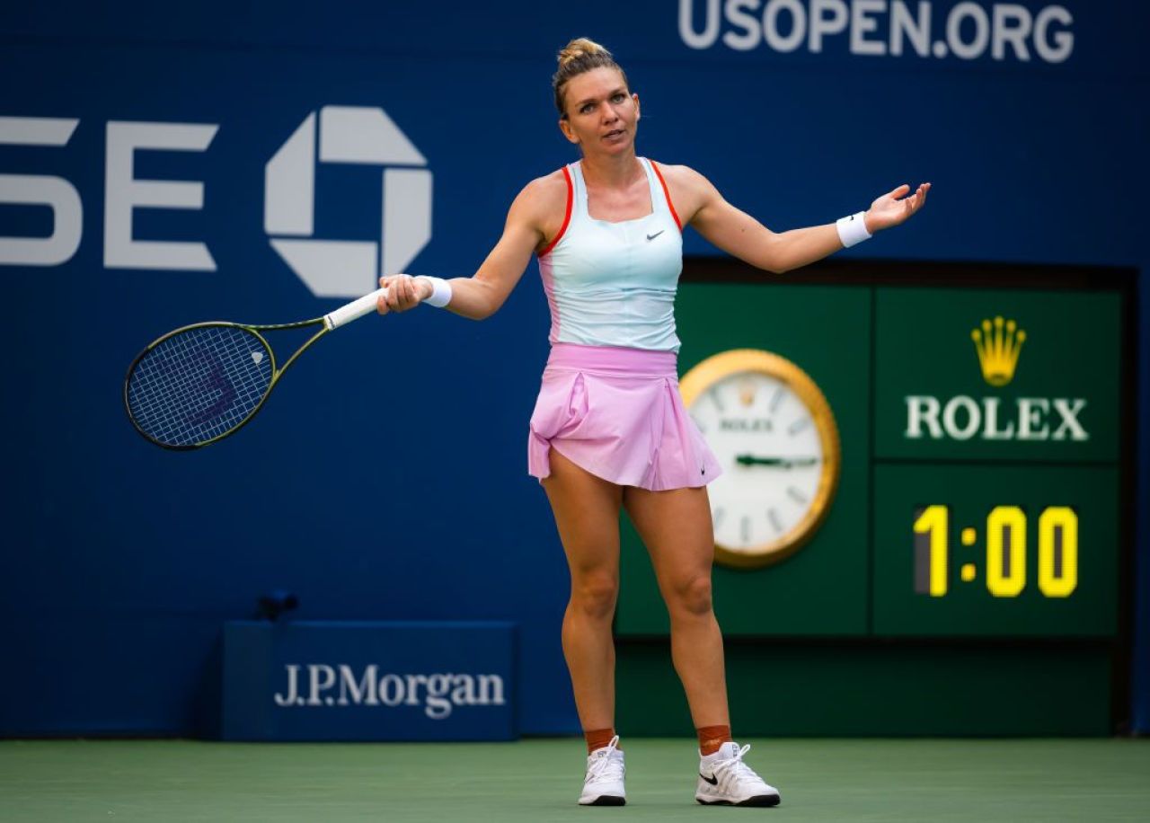 Simona Halep s-a retras de la