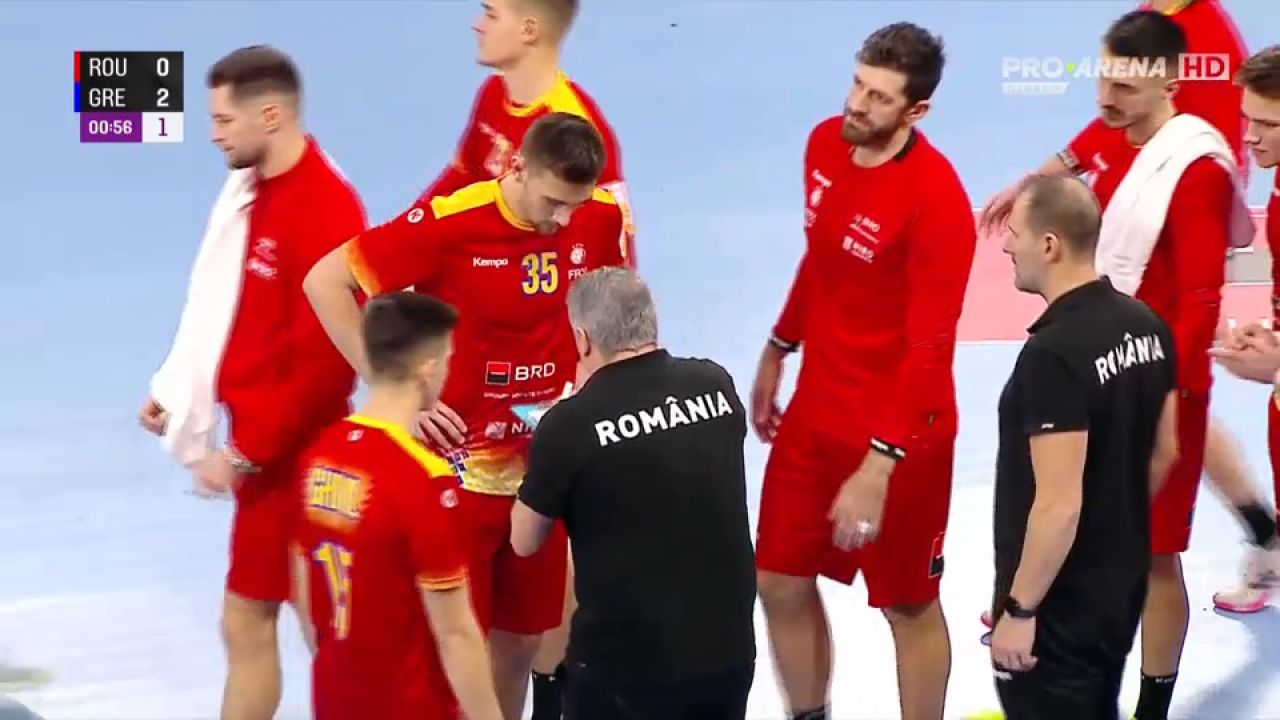 Nu s-a mai putut abține! Xavi Pascual a cerut time-out după doar două minute și a izbucnit în direct: