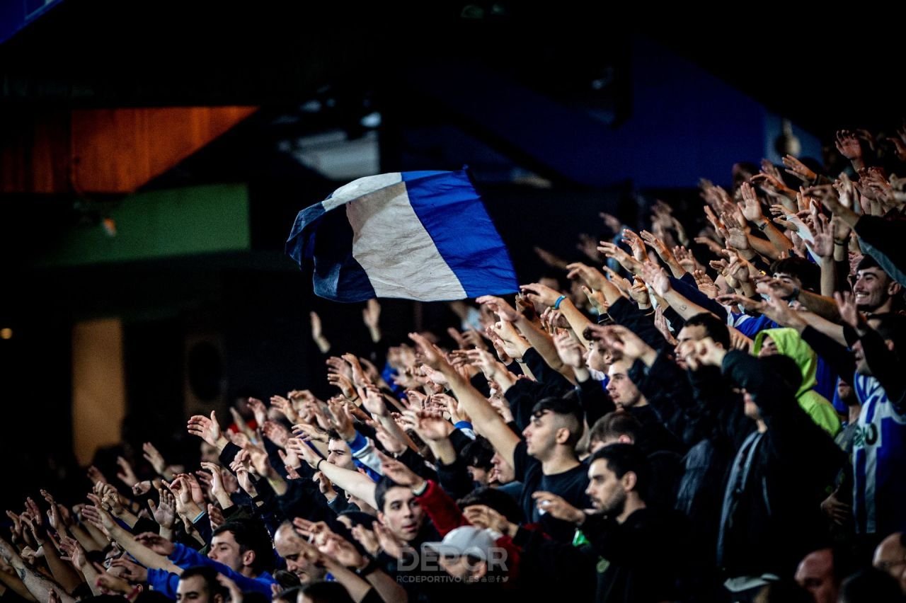Fosta campioană a Spaniei și semifinalistă UCL s-a pierdut în a treia ligă, dar strânge peste 20.000 de fani la meciuri_4