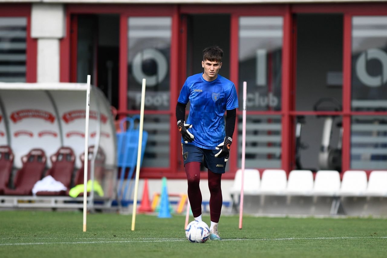 Fotbalistul român care a prins lotul în Serie A de fiecare dată fără să debuteze încă la echipă!_3