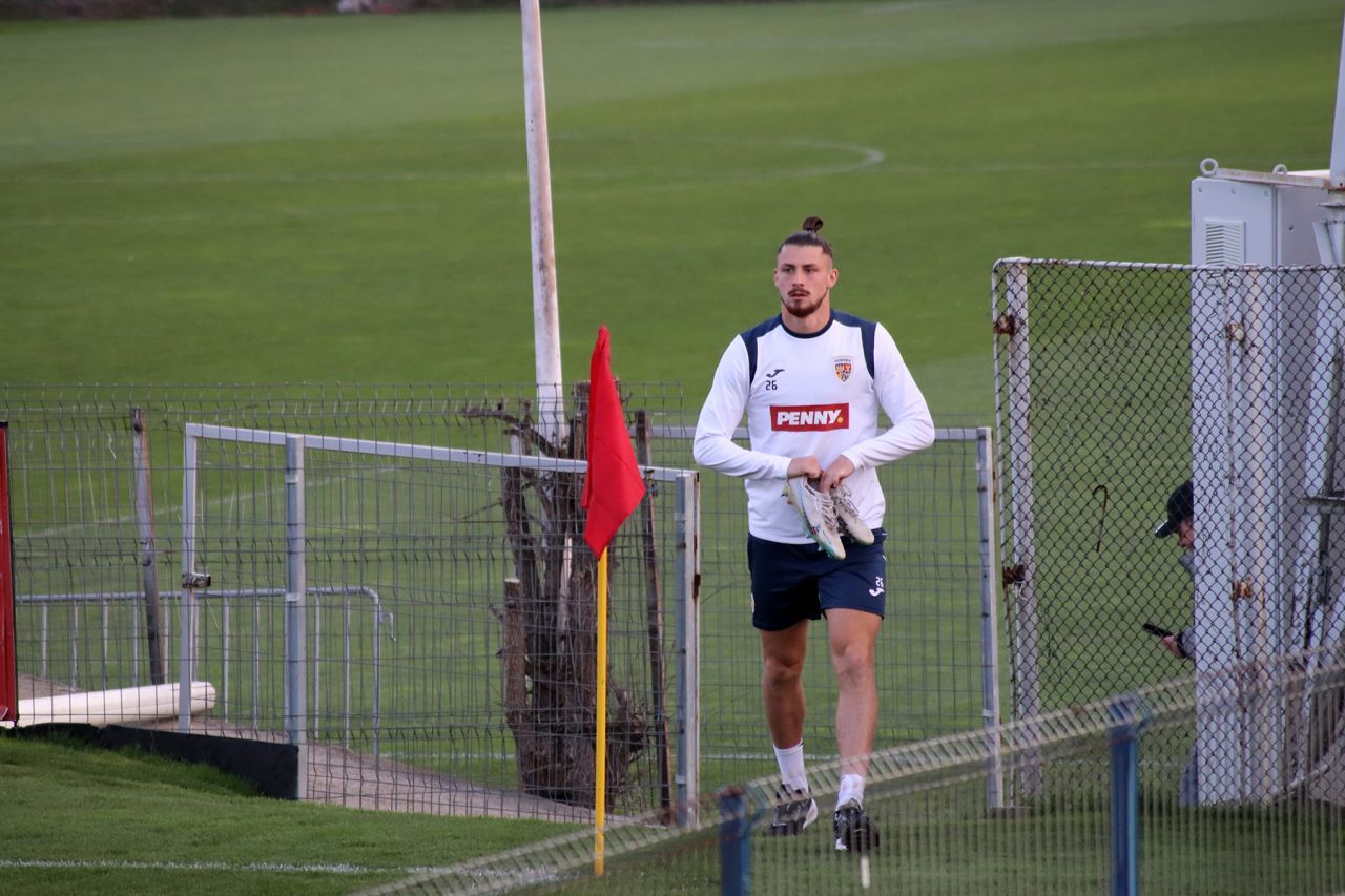 O nouă variantă pentru Drăgușin! Un colos din Bundesliga a pus ochii pe fundașul român_19