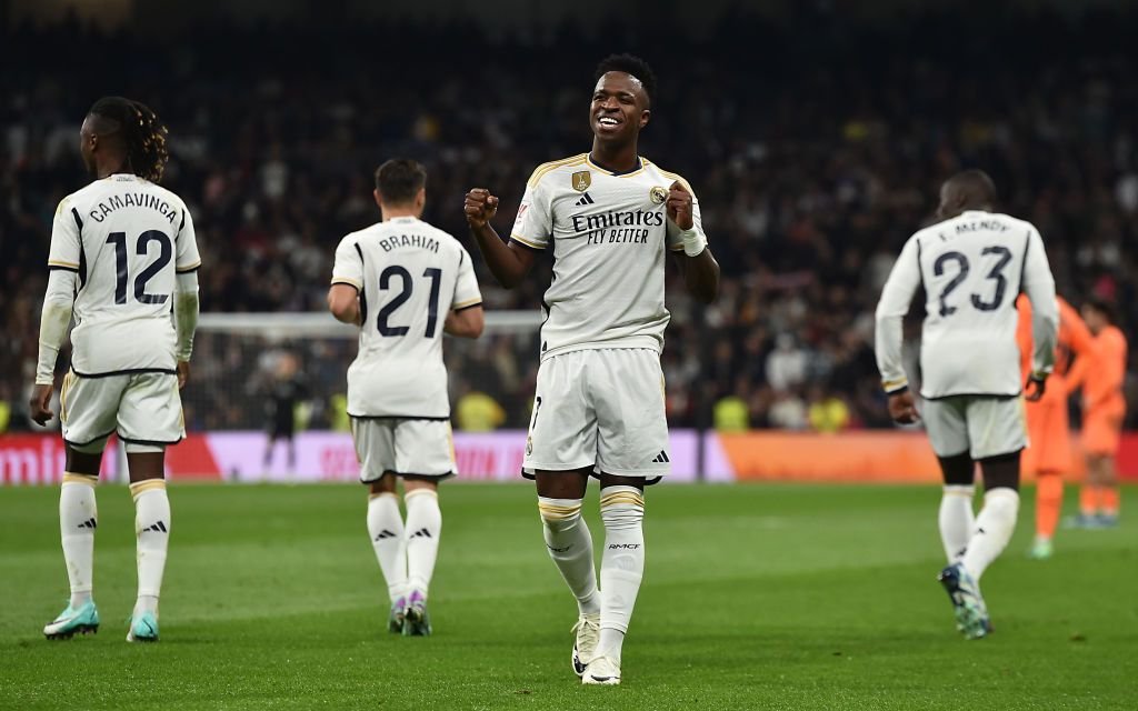 Vinicius Junior și-a întâlnit idolii și s-a întors cu un tatuaj imens din vacanță!_4