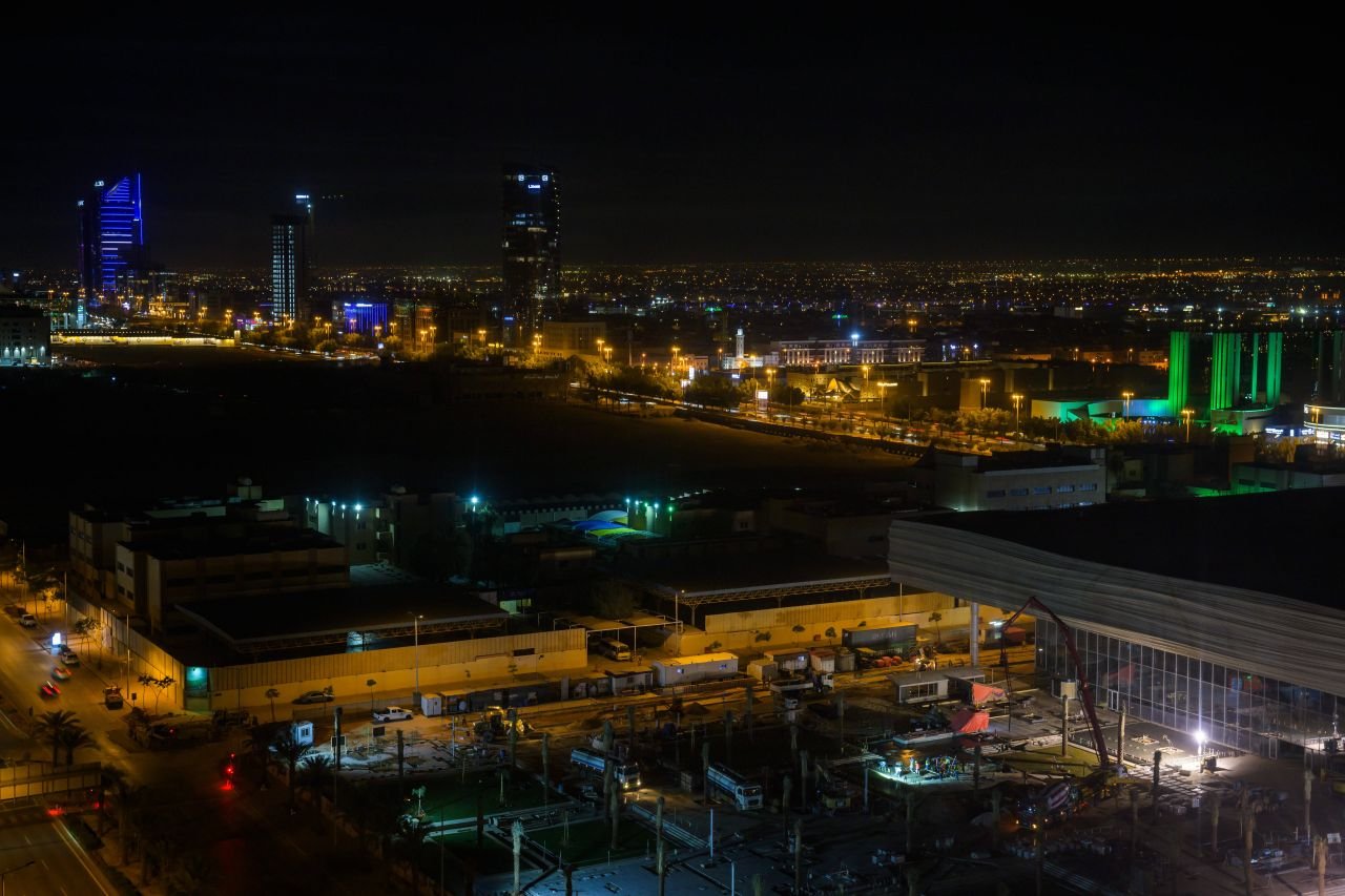 ”El a fost o noapte în pușcărie, eu sunt nimeni. Înotând mergem în România!”. Antrenorul, aproape să fie expulzat de arabi_2