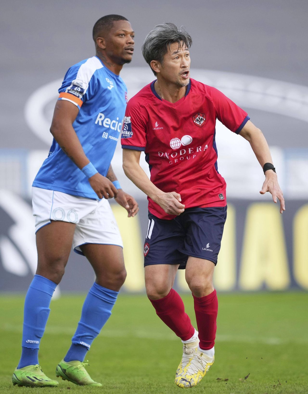 Câte meciuri a jucat în acest sezon în Portugalia fenomenul Kazu Miura, fotbalistul profesionist care va împlini 57 de ani în februarie!_11
