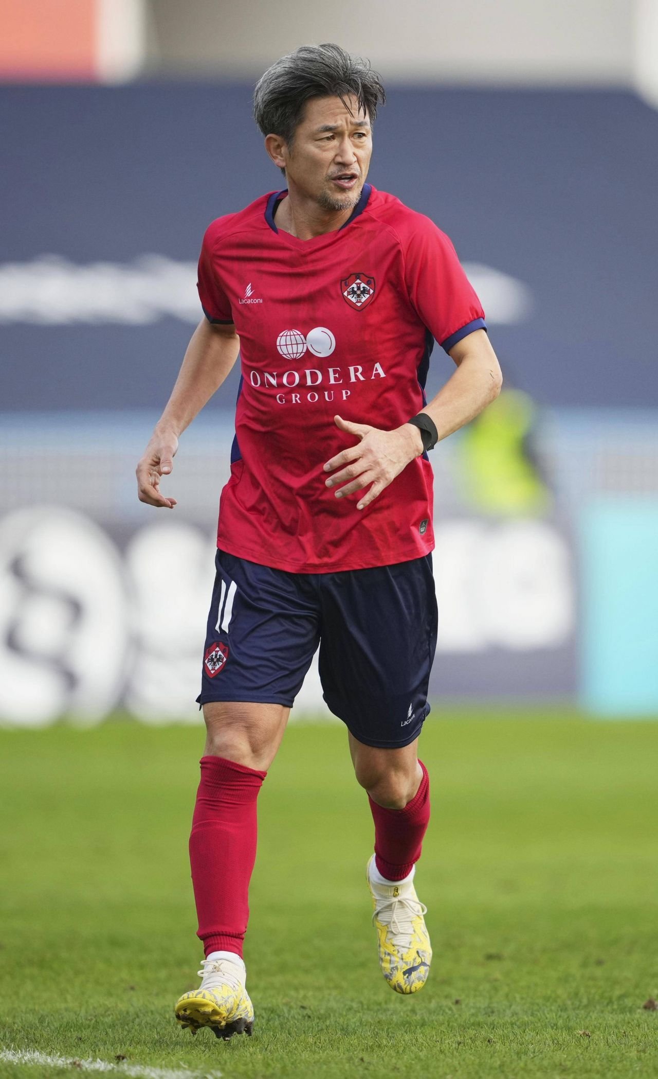 Câte meciuri a jucat în acest sezon în Portugalia fenomenul Kazu Miura, fotbalistul profesionist care va împlini 57 de ani în februarie!_12
