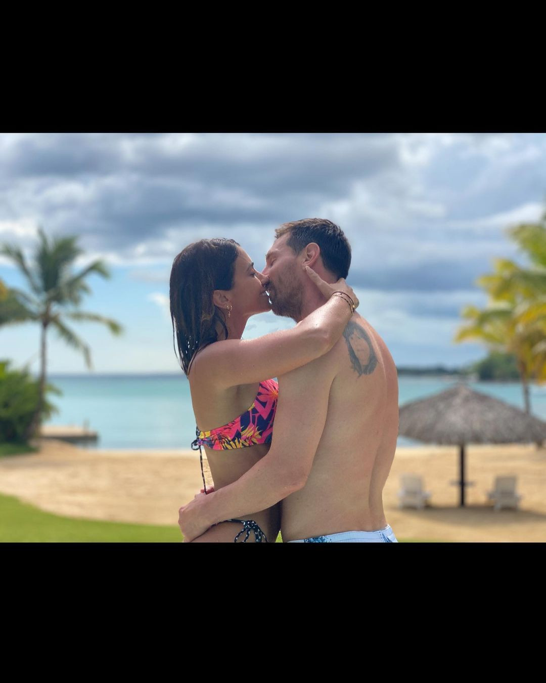 Lionel Messi și Antonela Roccuzzo au surprins pe toată lumea. Ce au ales să facă în noaptea de Revelion_23