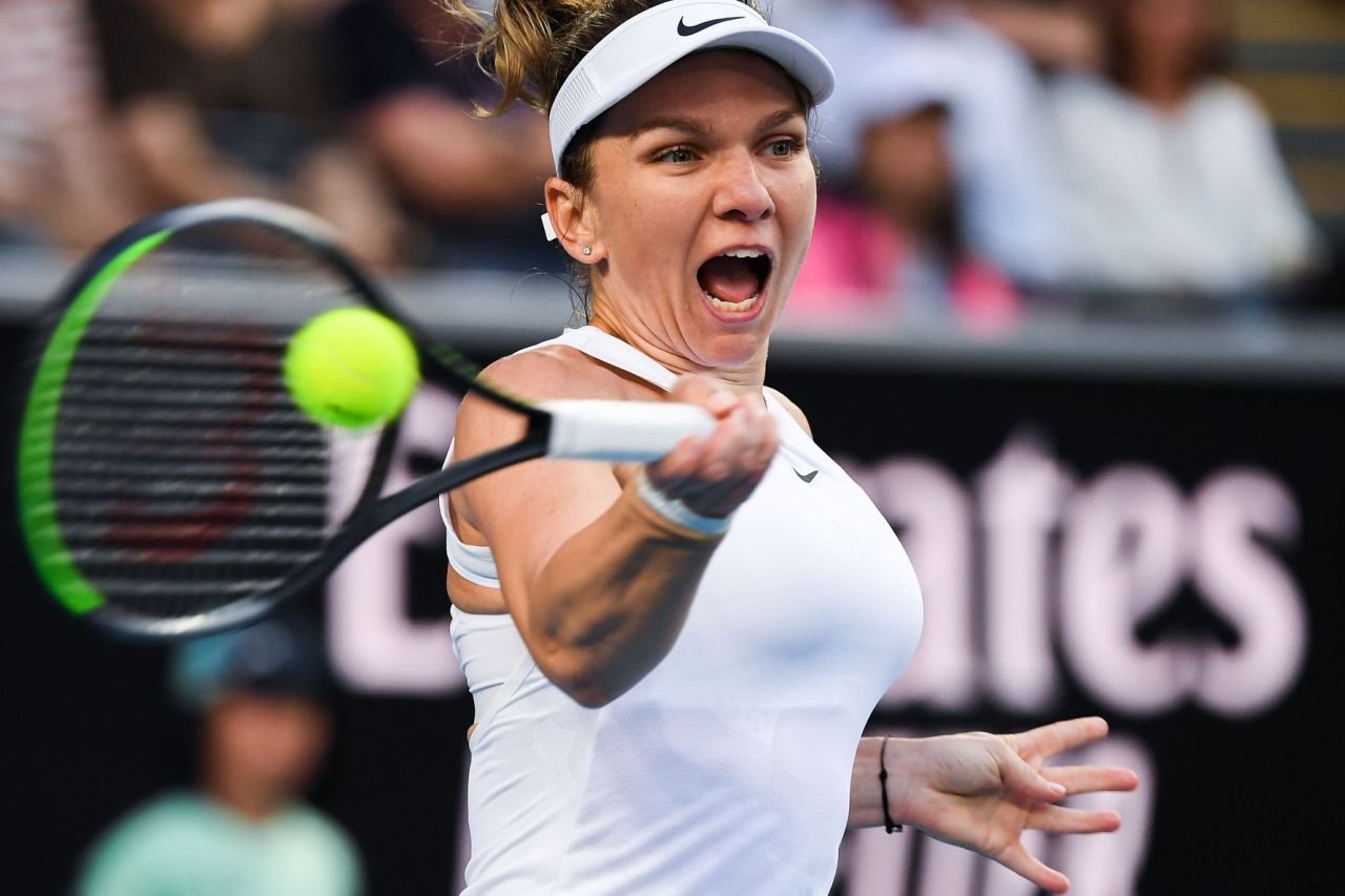 Ce a comentat Marius Copil despre decizia Simonei Halep de a-și micșora sânii_39