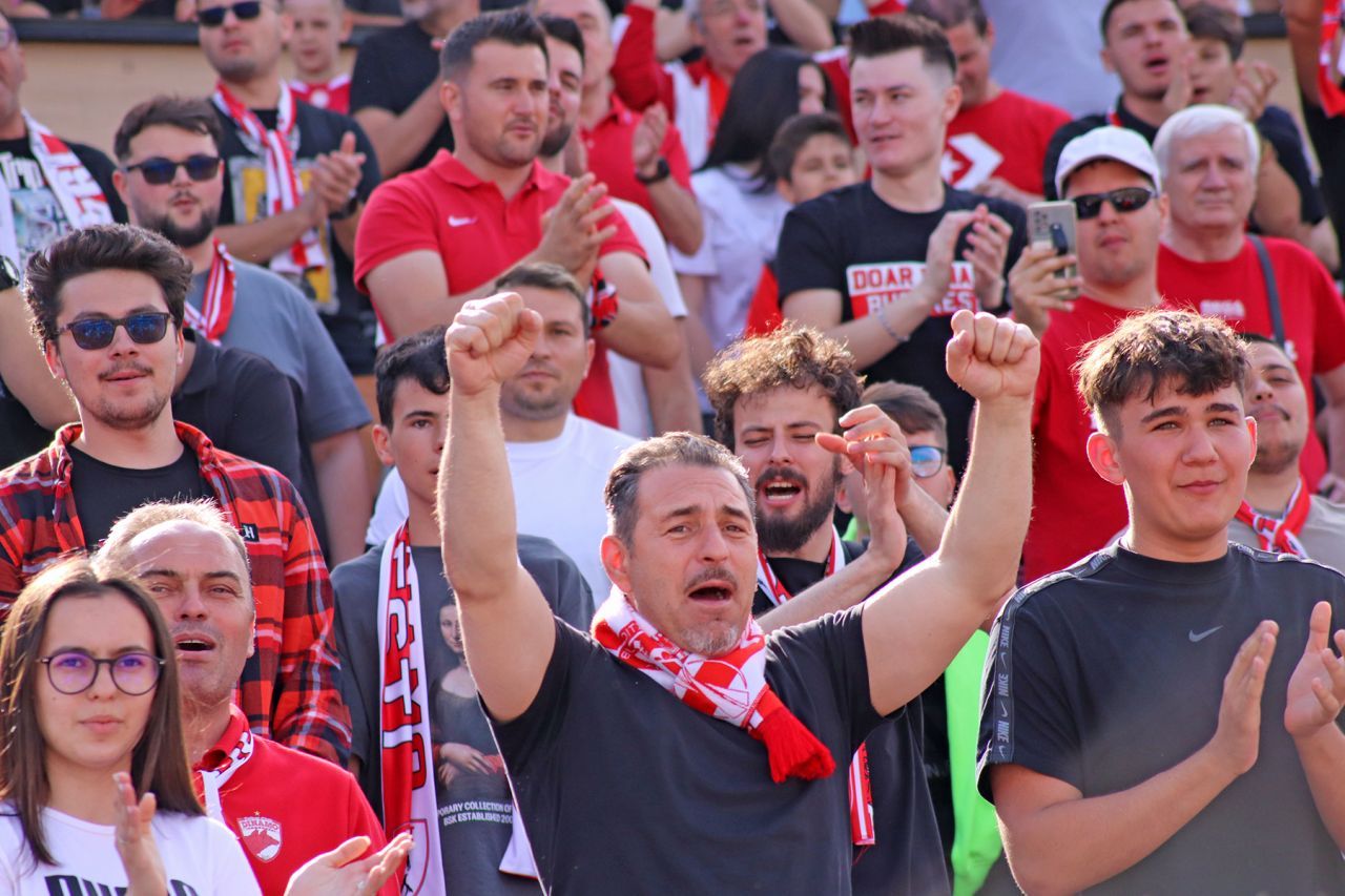 Eroi de sacrificiu. Jucătorii cu care Dinamo a promovat au fost îndepărtați rând pe rând_44