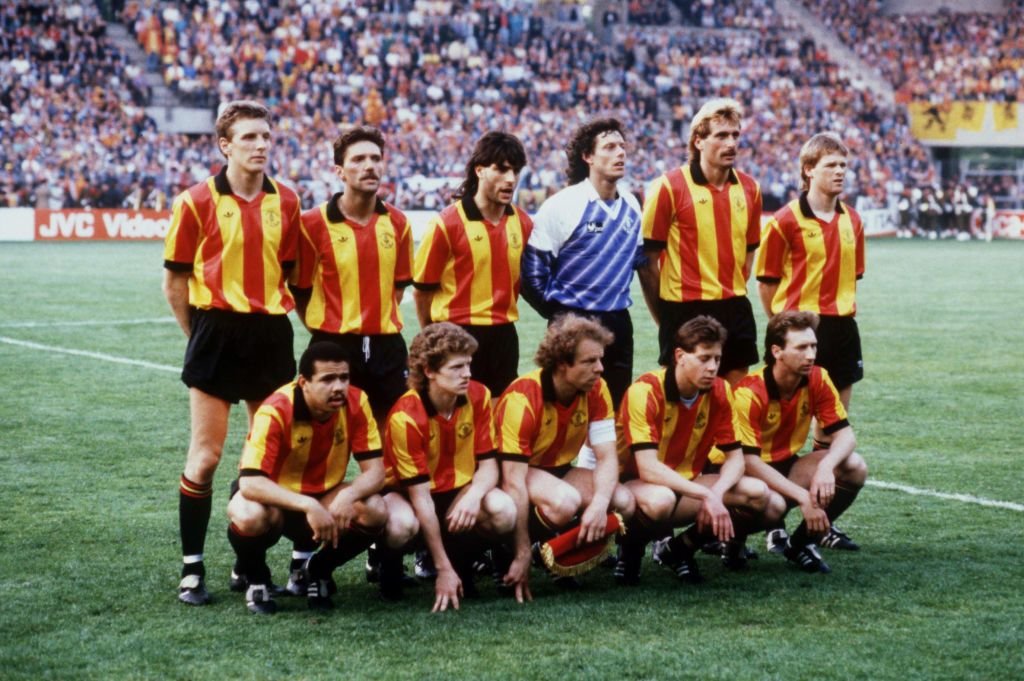 25 de ani de la desființarea Cupei Cupelor. Popescu și Petrescu au câștigat trofeul, Dinamo a ajuns până în semifinale_9