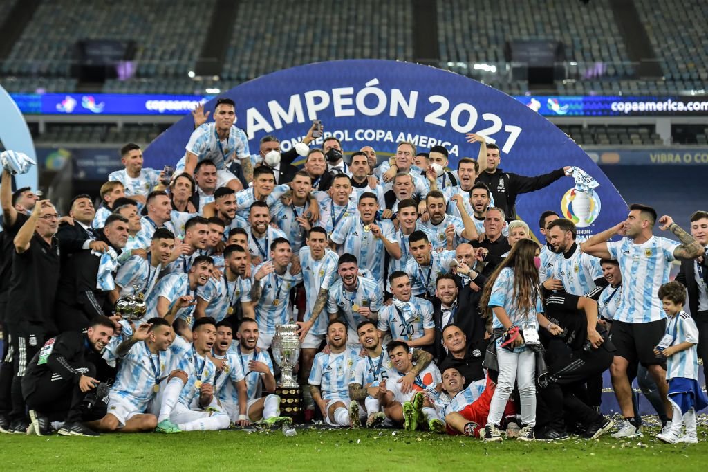Cele cinci mari competiții fotbalistice interțări care se vor desfășura în 2024_6