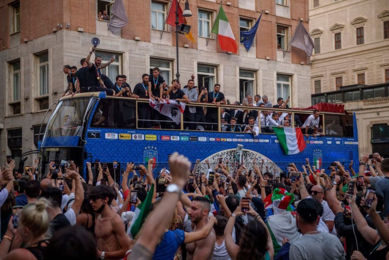 Cele cinci mari competiții fotbalistice interțări care se vor desfășura în 2024_8