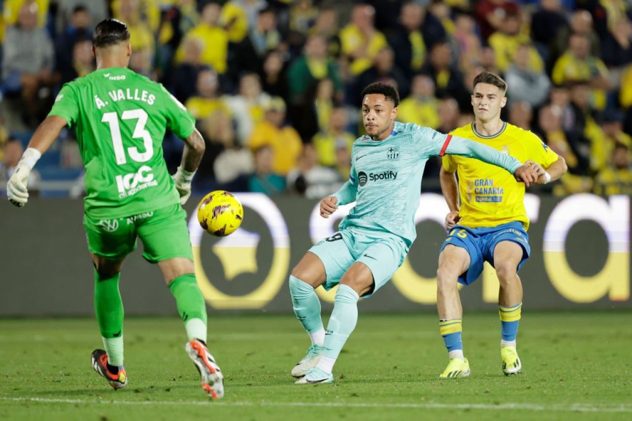 Barcelona, victorie din penalty cu Las Palmas în prelungiri! Xavi a răbufnit la conferință + Ce a făcut Vitor Roque la debut _2