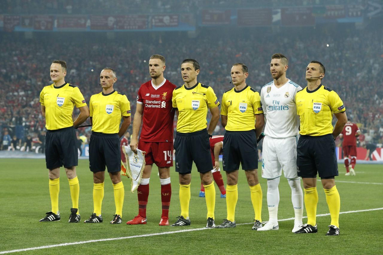 Fiul unuia dintre cei mai controversați arbitri, transferat în Superligă! Tatăl său a condus inclusiv finala Champions League Real Madrid - Liverpool_4