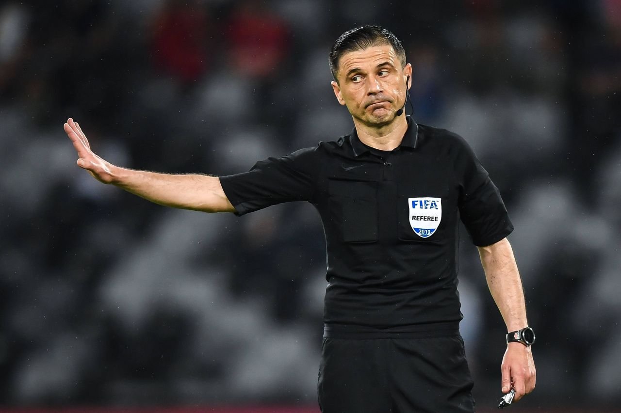 Fiul unuia dintre cei mai controversați arbitri, transferat în Superligă! Tatăl său a condus inclusiv finala Champions League Real Madrid - Liverpool_5