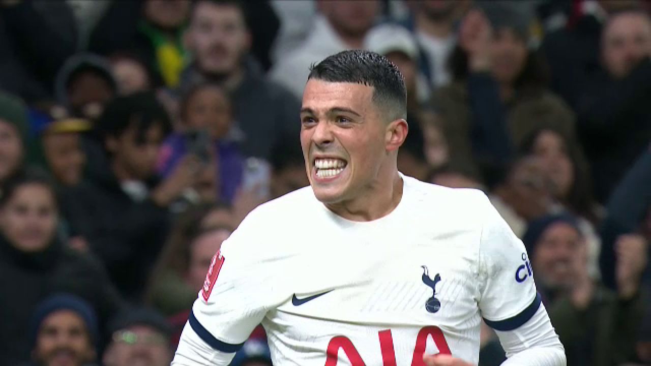 FA Cup | Tottenham - Burnley, 1-0, a fost pe Pro Arena și VOYO. Meciul, decis de „bijuteria” lui Pedro Porro_1
