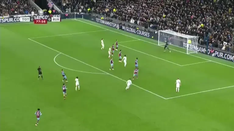 FA CUP | Tottenham - Burnley, gol spectaculos marcat de Pedro Porro
