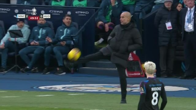 Urale pe Etihad după atingerea de clasă a lui Pep Guardiola: &Icirc;ncă știe!