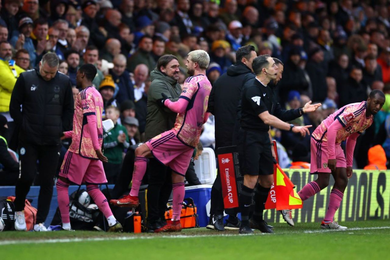 BAMford! Gol senzațional înscris în FA Cup: stop pe piept și voleu superb din afara careului_3