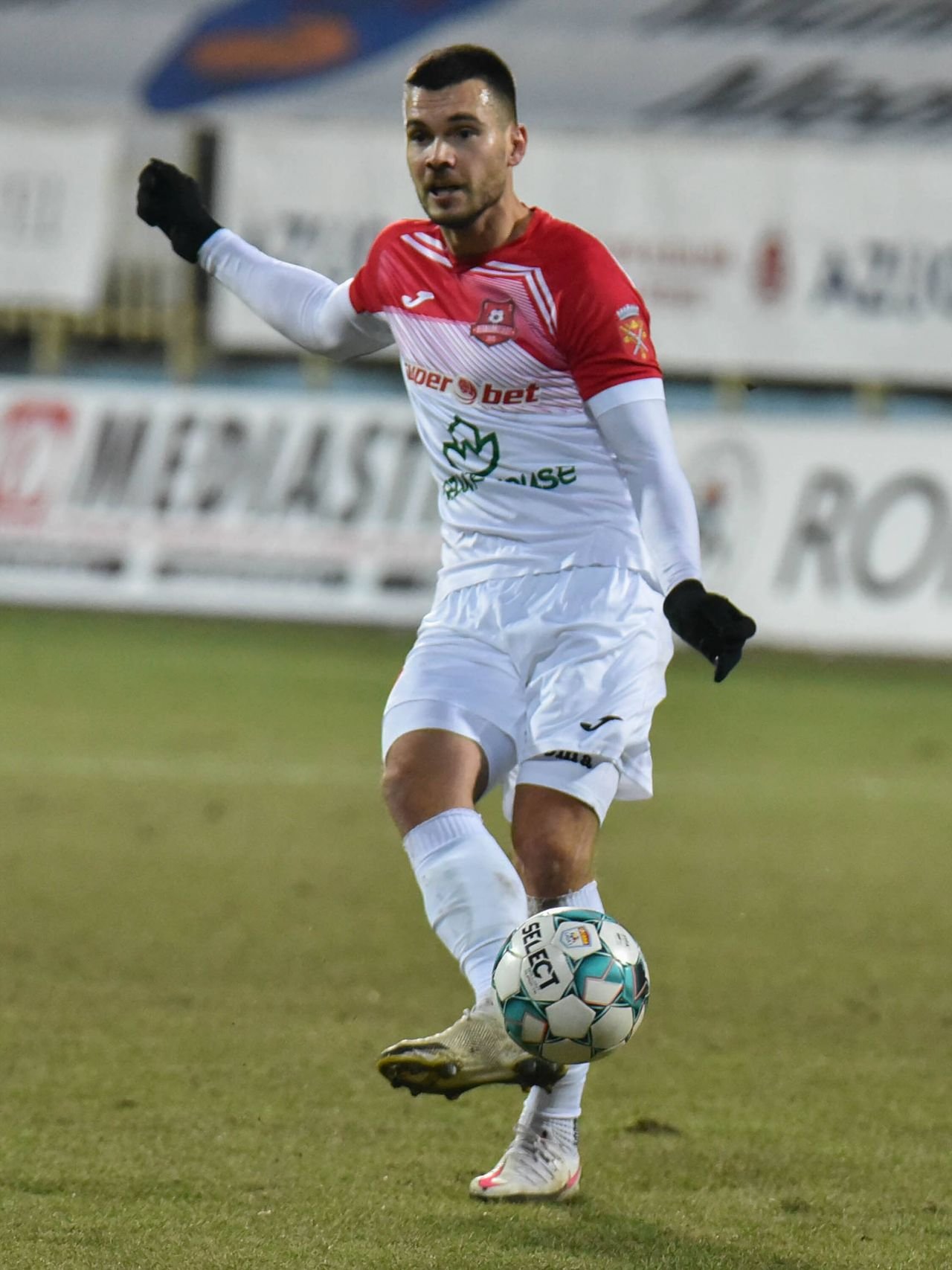 Atacantul care a jucat 10 minute la FCSB și a fost încurajat de Mbappe s-a lăsat de fotbal și face afaceri în Elveția_4