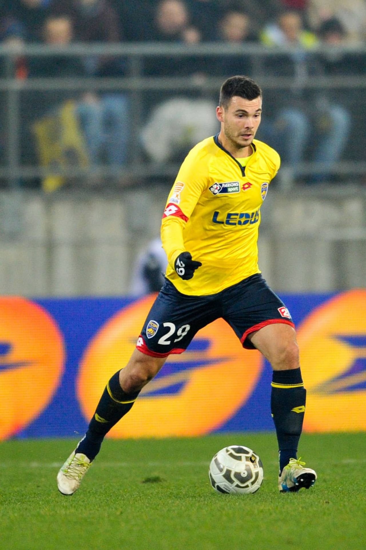 Atacantul care a jucat 10 minute la FCSB și a fost încurajat de Mbappe s-a lăsat de fotbal și face afaceri în Elveția_6