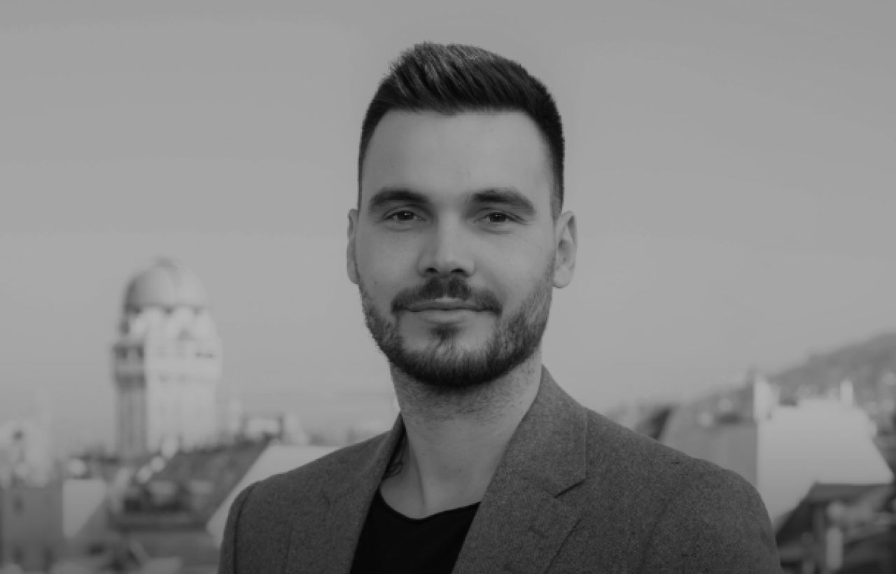 Atacantul care a jucat 10 minute la FCSB și a fost încurajat de Mbappe s-a lăsat de fotbal și face afaceri în Elveția_1