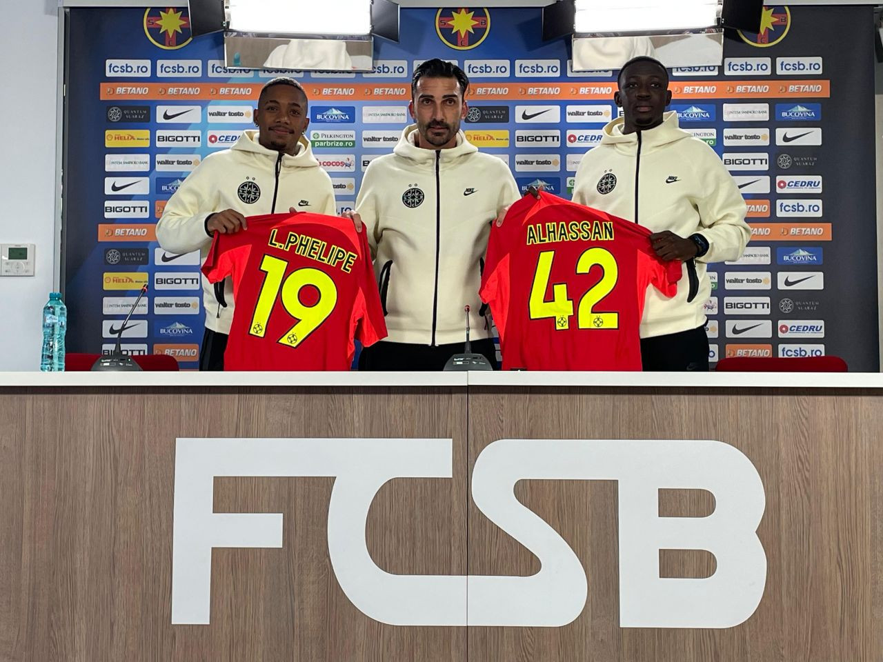 Răsturnare de situație? Ce ar urma să se întâmple cu Luis Phelipe_2