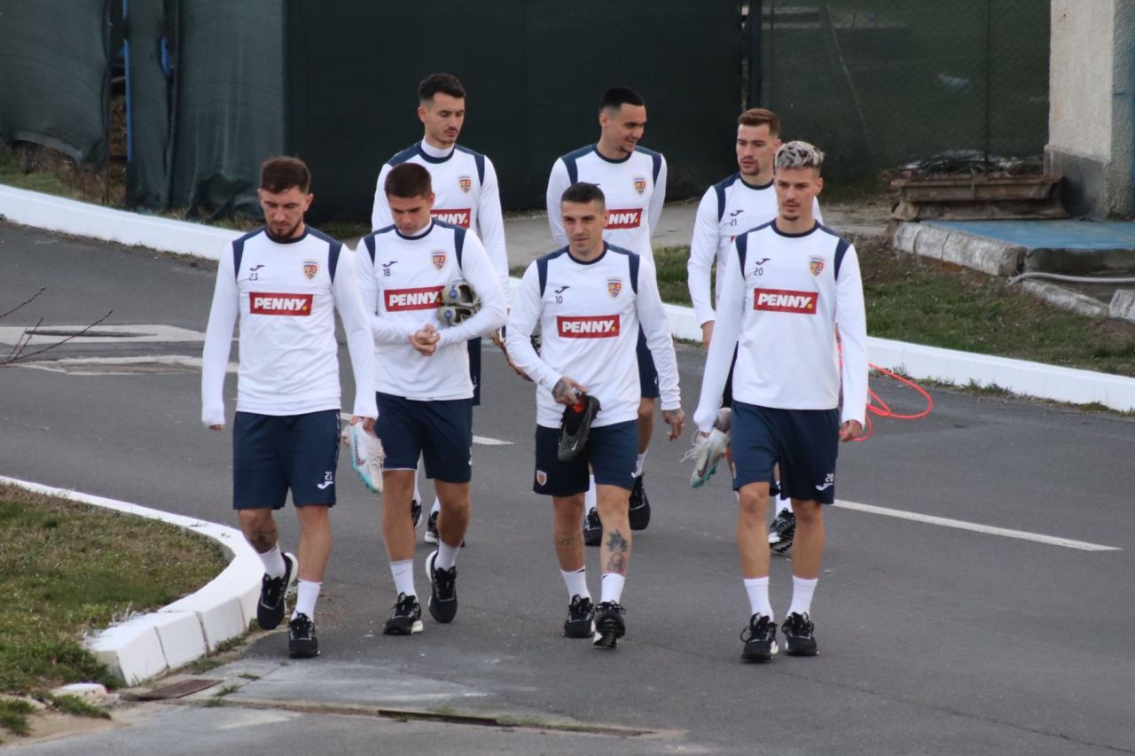 Un alt mare transfer, după cel al lui Drăgușin? Dennis Man este pe lista a două cluburi importante din Serie A_2