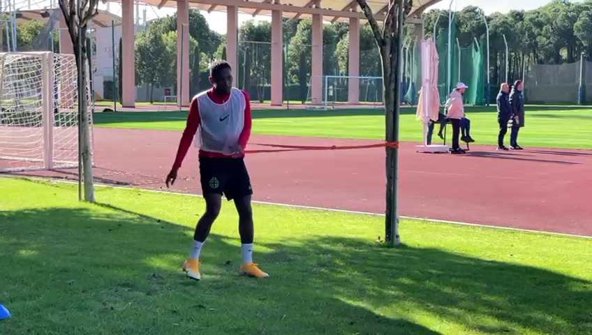 Cum a fost surprins Luis Phelipe la antrenamentul FCSB-ului din Antalya_10