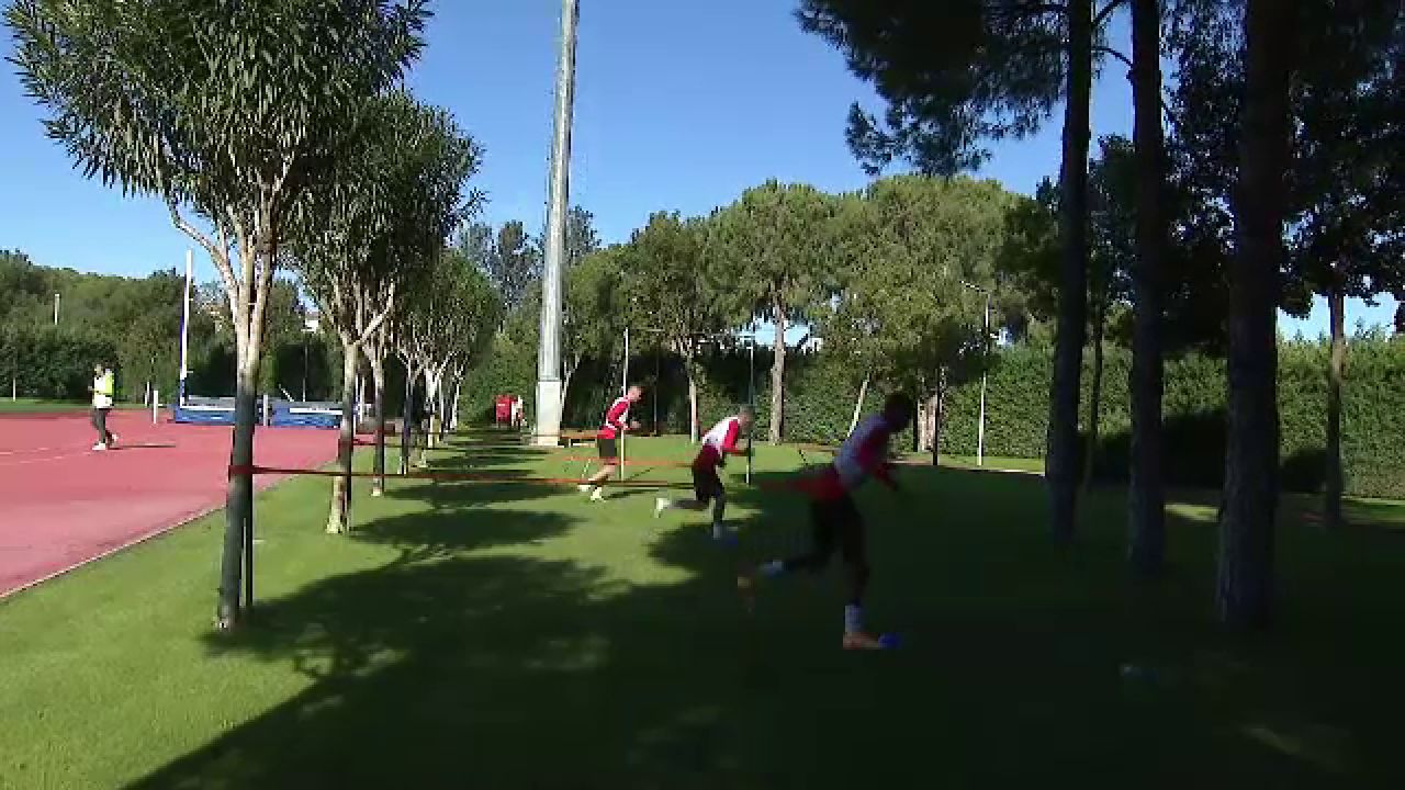Fotbaliștii de la FCSB se pregătesc intens pentru reluarea campionatului. Imagini de la antrenamentele din Antalya_7