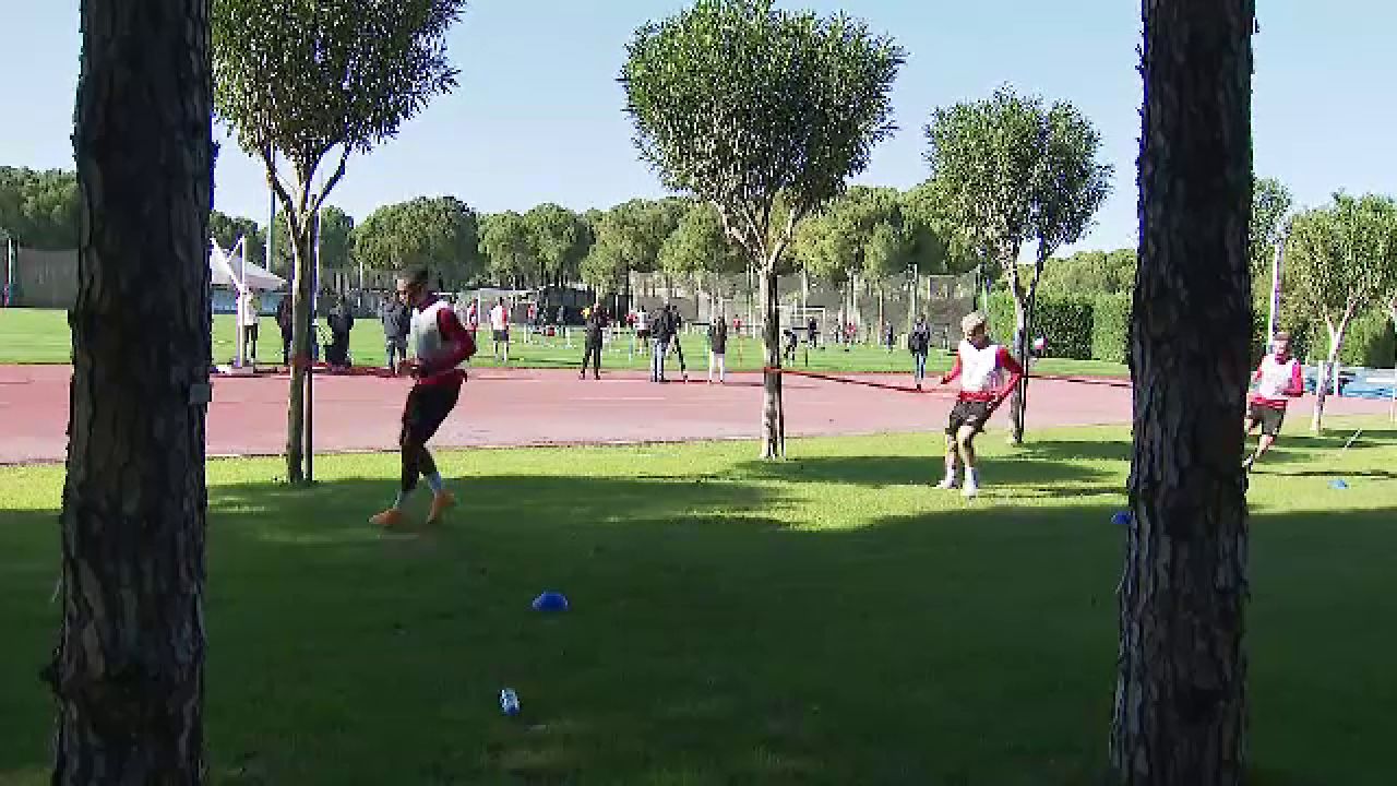 Fotbaliștii de la FCSB se pregătesc intens pentru reluarea campionatului. Imagini de la antrenamentele din Antalya_9