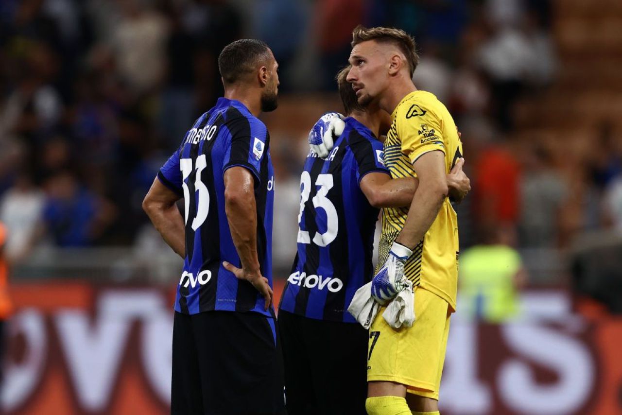 Suma de transfer a lui Mutu la Chelsea, cu doar 1.5 milioane de euro mai mică decât cea plătită de Tottenham pentru Drăgușin!_4