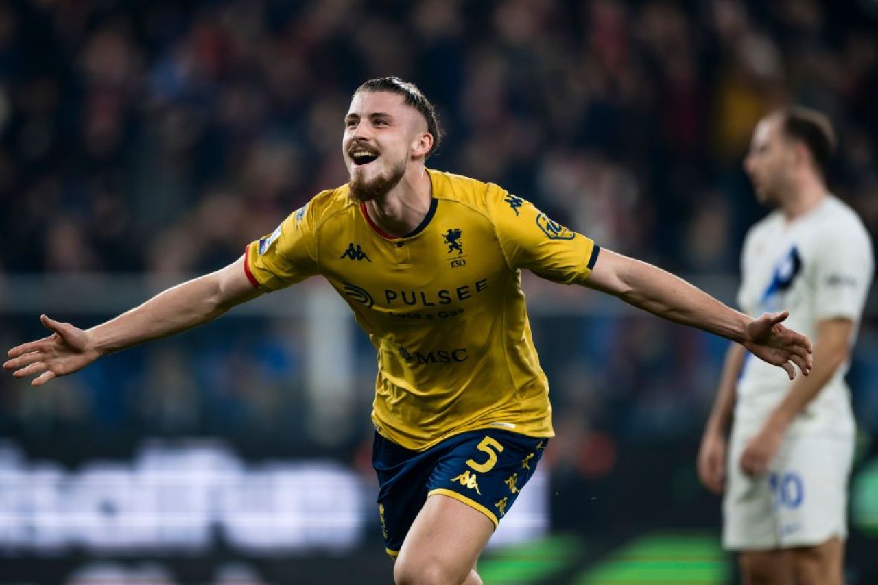 Suma de transfer a lui Mutu la Chelsea, cu doar 1.5 milioane de euro mai mică decât cea plătită de Tottenham pentru Drăgușin!_9