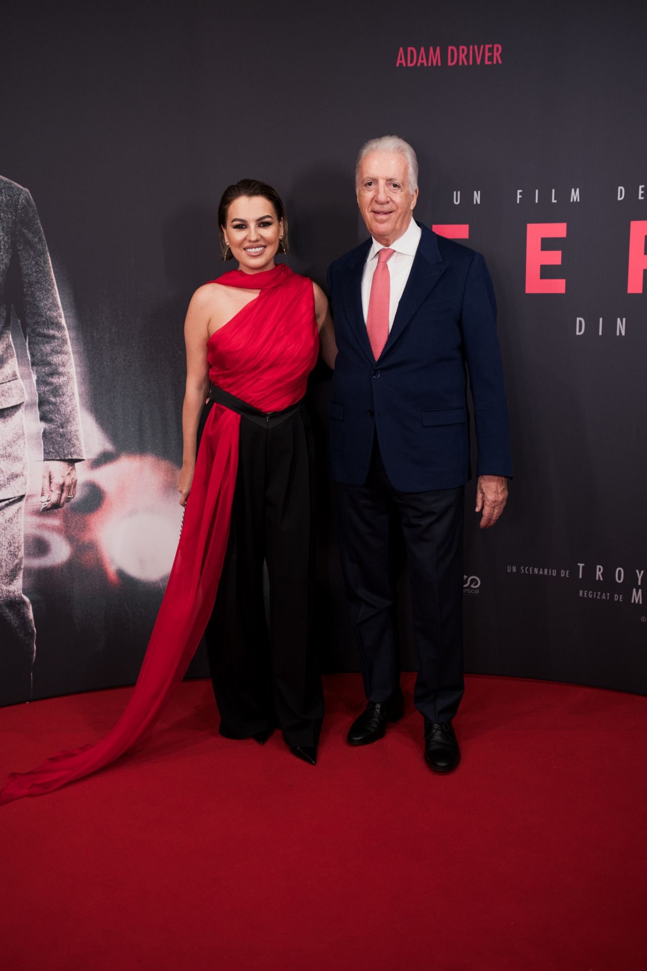 Cu ce mașină au venit Romina Gingașu și Pierro Ferrari la proiecția specială a filmului Ferrari_2