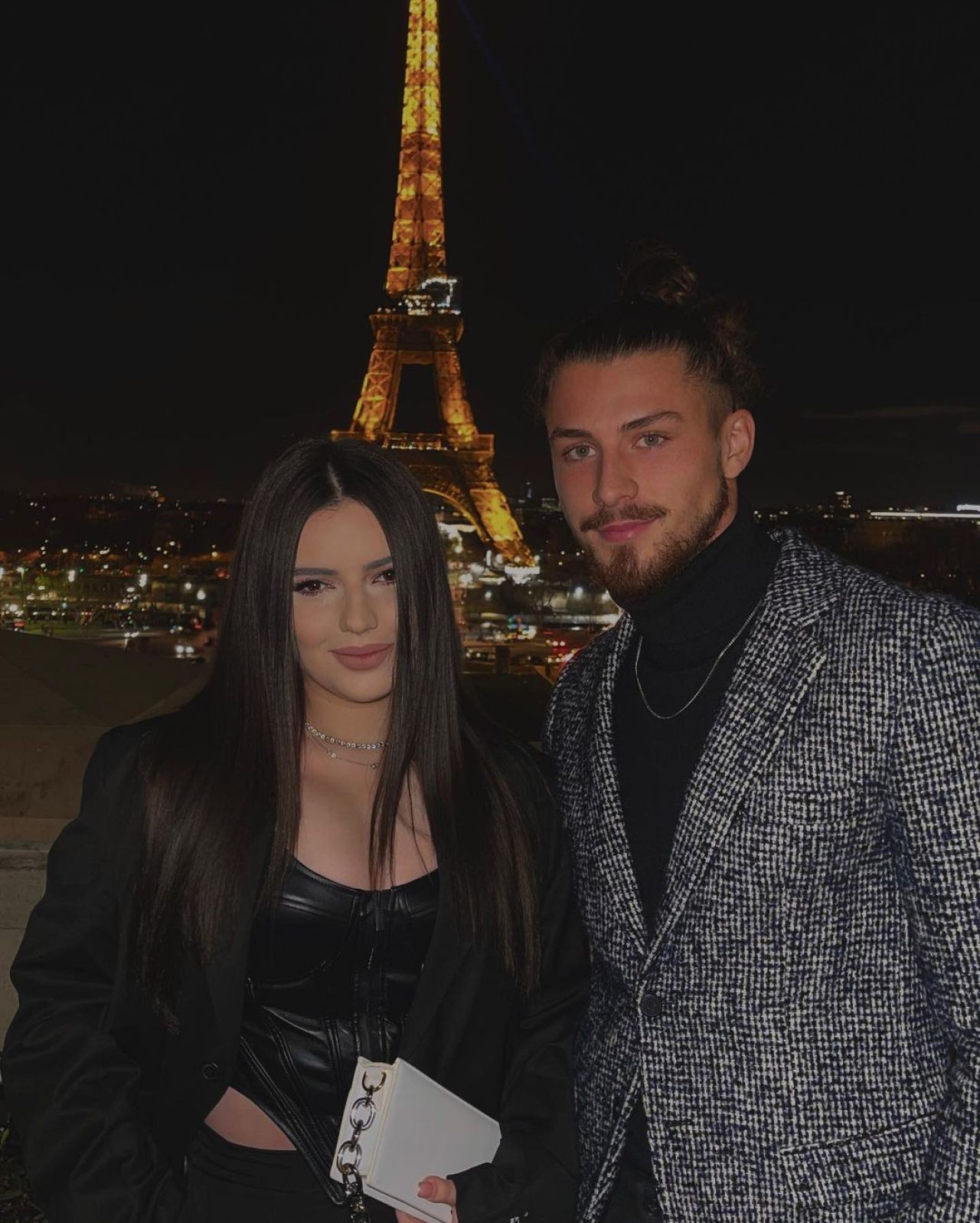 Iubita lui Radu Drăgușin a postat un mesaj imediat după ce Tottenham l-a prezentat oficial _40